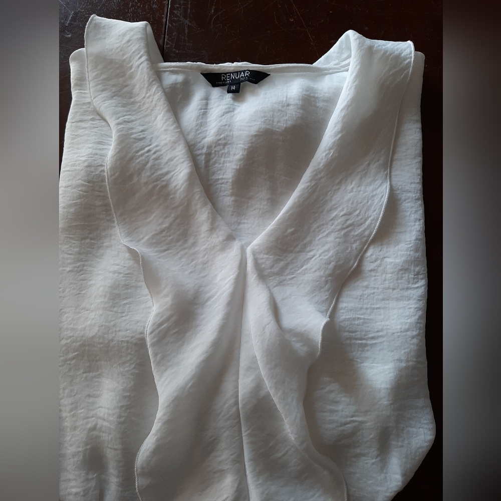 Regular Womens pullover sleeveless blouse size 14
